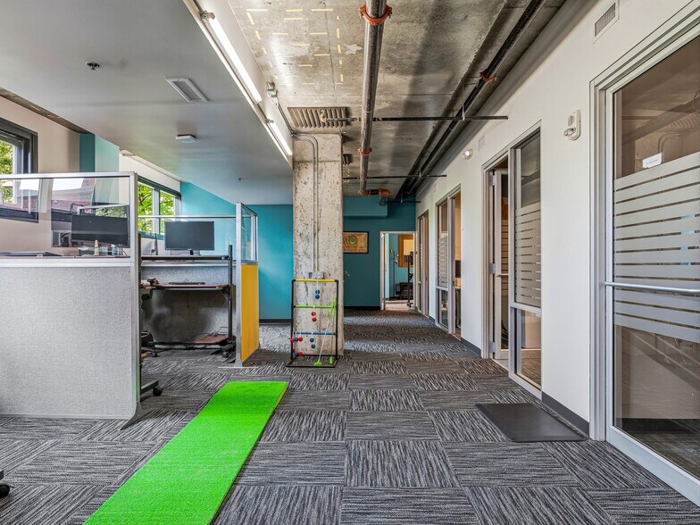 More Photos Of 60 N Market St, Asheville Apartments For Lease