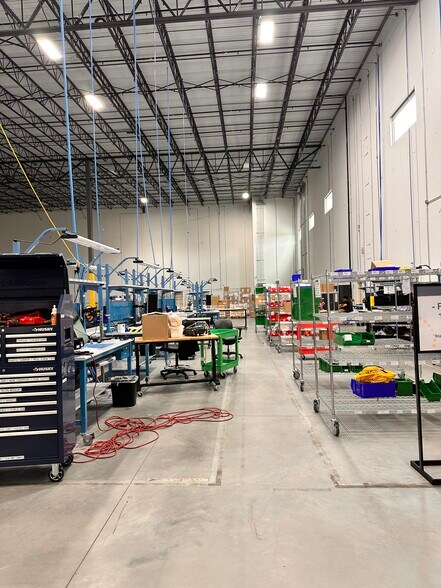 More Photos Of 5325 Seerley Rd, Indianapolis Distribution For Lease