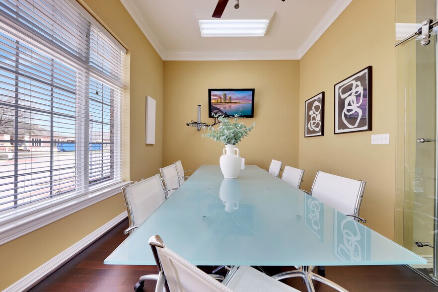 More Photos Of 860 Hebron Pky, Lewisville Medical For Sale
