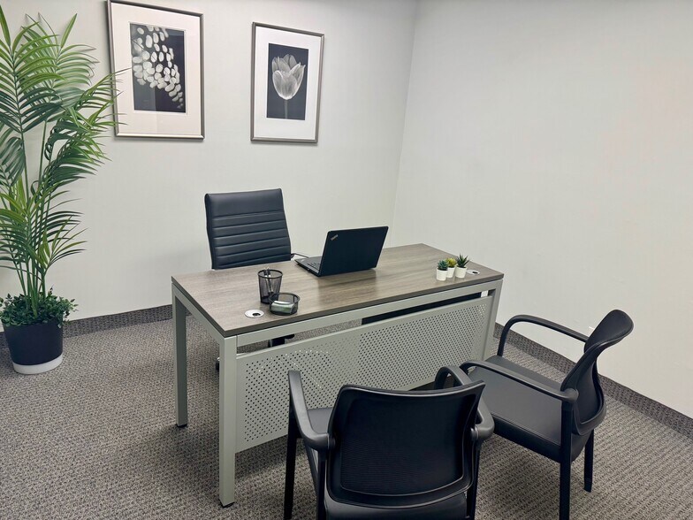 More Photos Of 300 S Pine Island Rd, Plantation Coworking Space