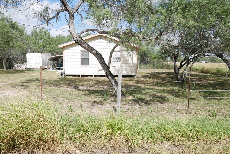 More Photos Of 346 E County Road 2295, Riviera Land For Sale
