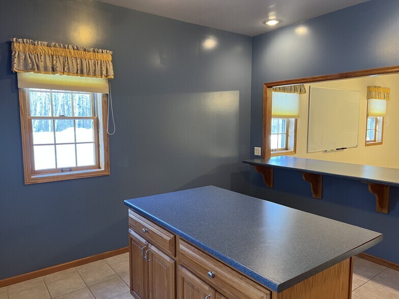 More Photos Of 6260 Hermantown Rd, Duluth Office For Lease