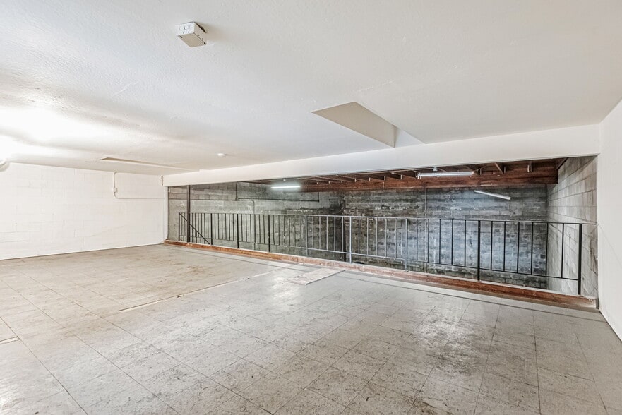 More Photos Of 2915 Keith St, San Francisco General Retail For Lease