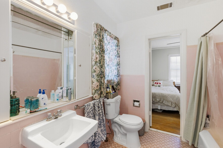 More Photos Of 3411 Bull St, Savannah Apartments For Sale