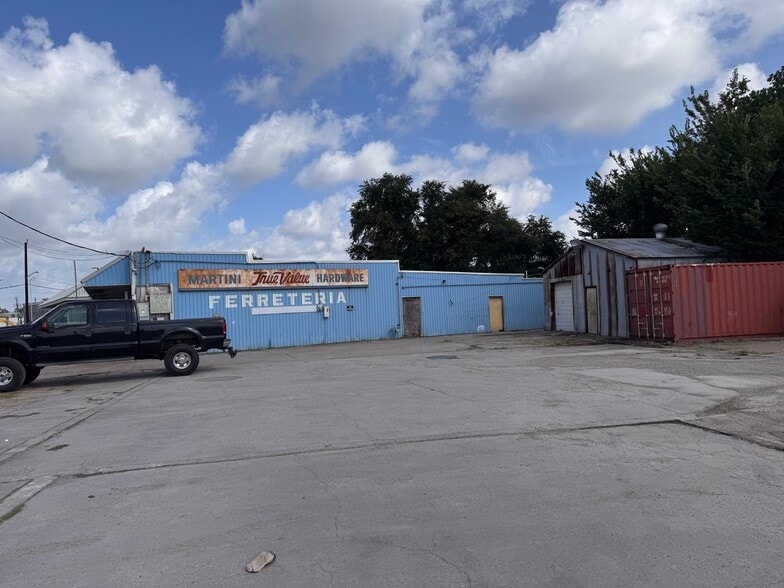 More Photos Of , Houston Unknown For Sale