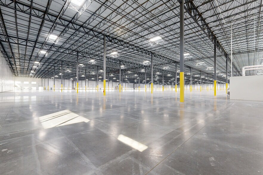 More Photos Of 20600 E 35th Dr, Aurora Industrial For Lease