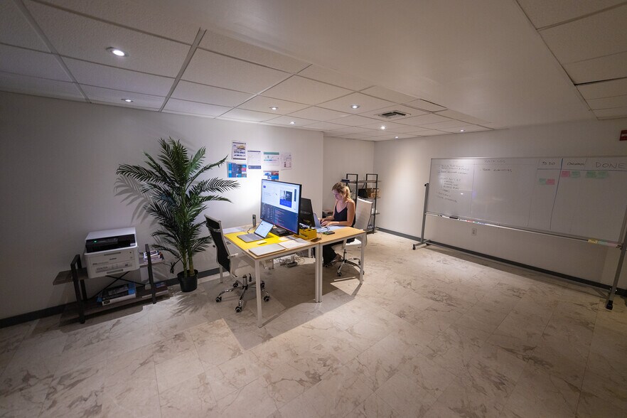 More Photos Of 13499 Biscayne Blvd, Miami Coworking Space