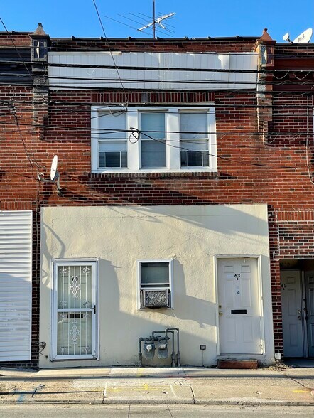 More Photos Of 63 S Macdade Blvd, Darby Apartments For Sale