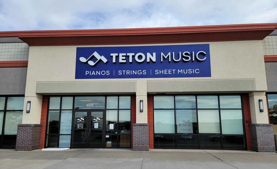 Primary Photo Of Sunnyside Rd & Hitt Rd, Ammon Unknown For Lease