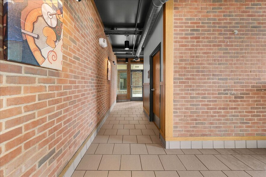 More Photos Of 1550 Larpenteur Ave W, Falcon Heights Apartments For Lease