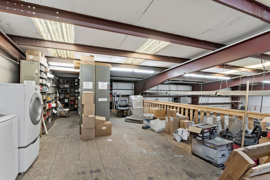 More Photos Of 1211 Wilson ln, West Haven Warehouse For Lease