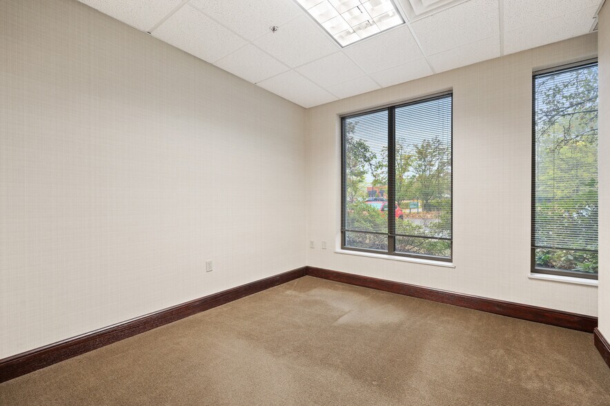 More Photos Of 1000 Stonewood Dr, Wexford Medical For Lease