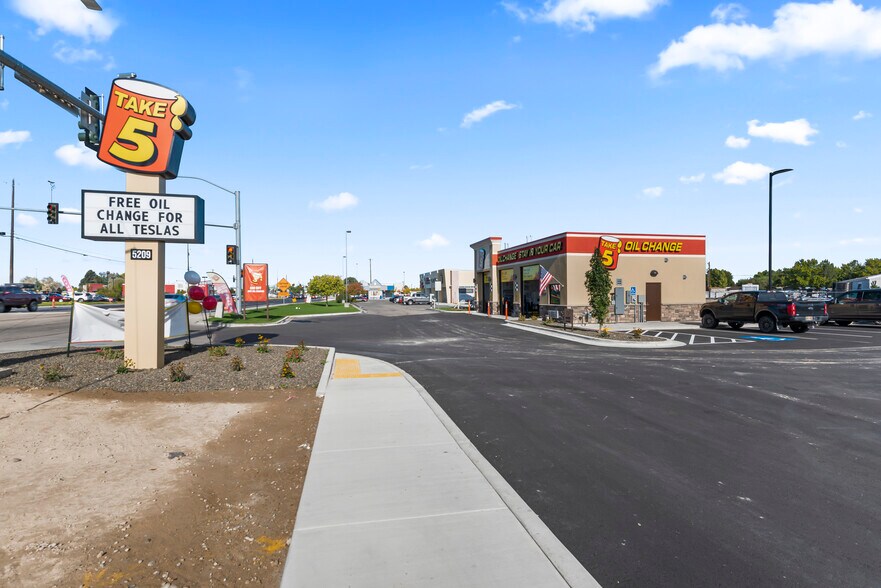 More Photos Of 5209 Cleveland Blvd, Caldwell Auto Repair For Sale