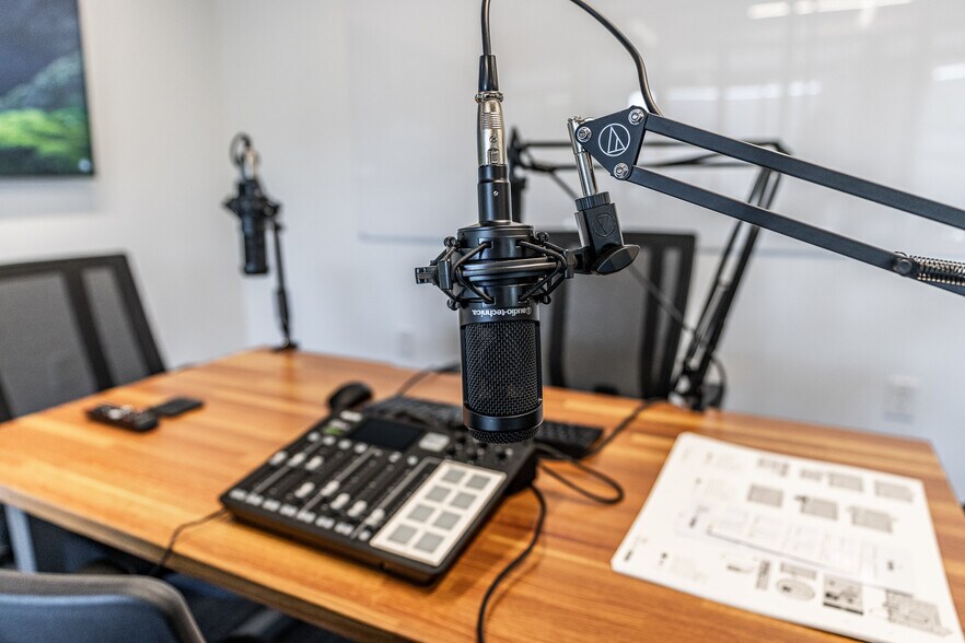 More Photos Of 3333 Peachtree Rd Ne, Atlanta Office For Lease