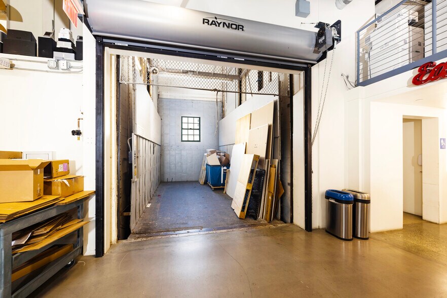 More Photos Of 25 E Mason St, Santa Barbara Research And Development For Lease