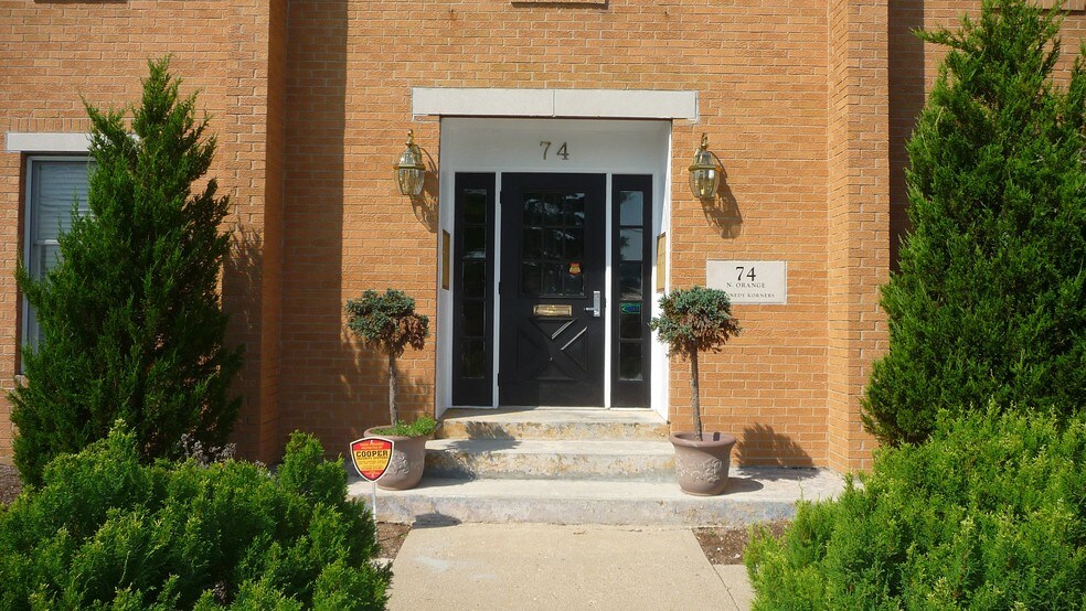 More Photos Of 74 N Orange St, Xenia Medical For Lease