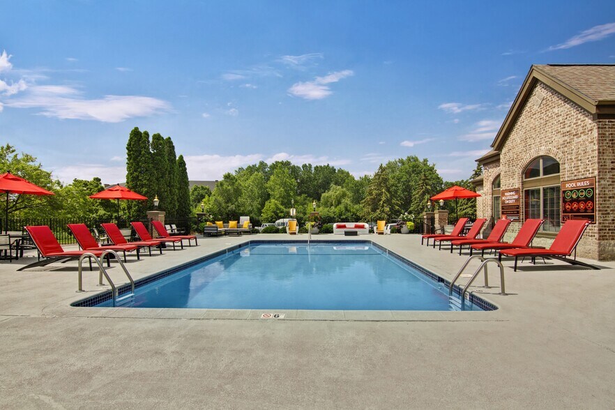 More Photos Of 8617 Edinbrook Xing, Brooklyn Park Apartments For Sale