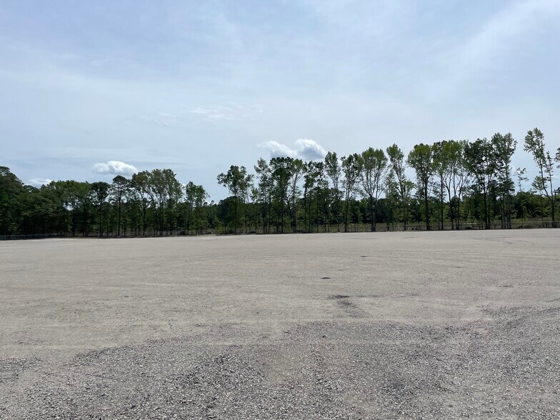 More Photos Of 5195 Ogeechee, Savannah Land For Lease