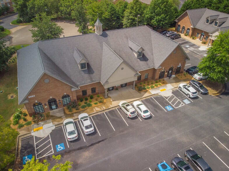 More Photos Of 3855 Johns Creek Pky, Suwanee Unknown For Lease