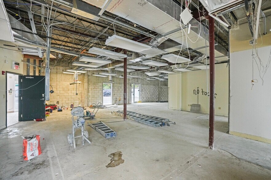 More Photos Of 1776 E Sunrise Blvd, Fort Lauderdale Office Residential For Lease