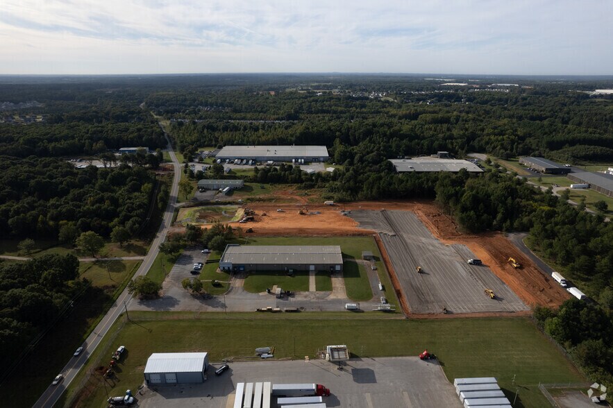 More Photos Of 1634 Duncan Reidville Rd, Duncan Contractor Storage Yard For Lease