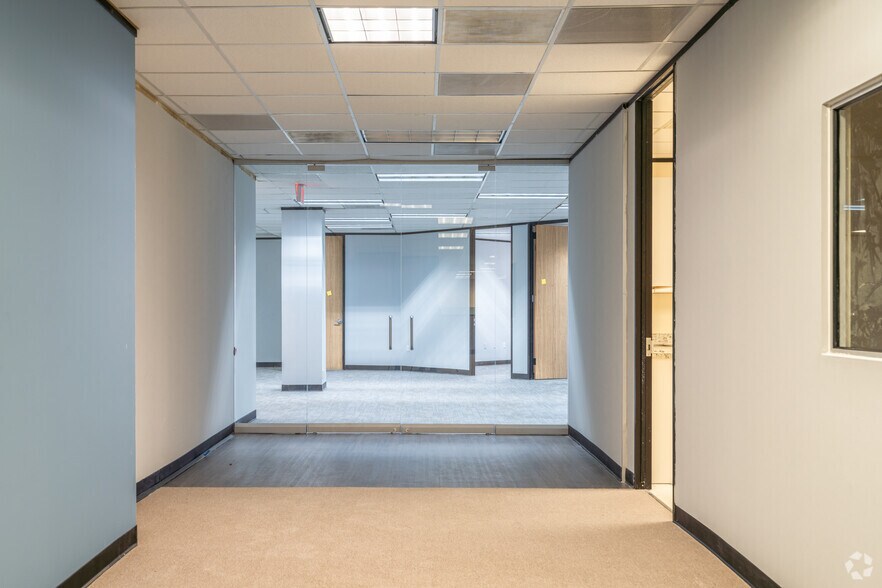 More Photos Of 397 N Sam Houston Pky E, Houston Office For Lease