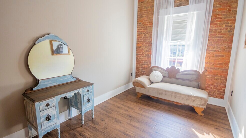 More Photos Of 20 Spring Rd, Molena Storefront For Sale