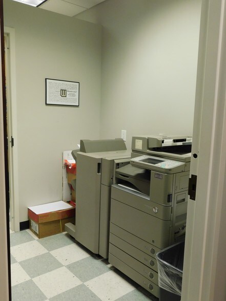 More Photos Of 211 King St, Charleston Office For Lease