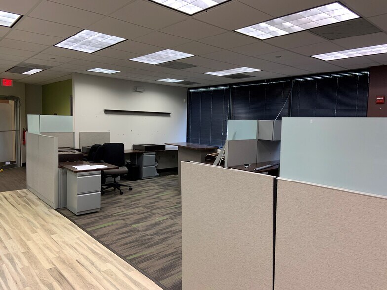 More Photos Of 502 Valley Rd, Wayne Office For Lease