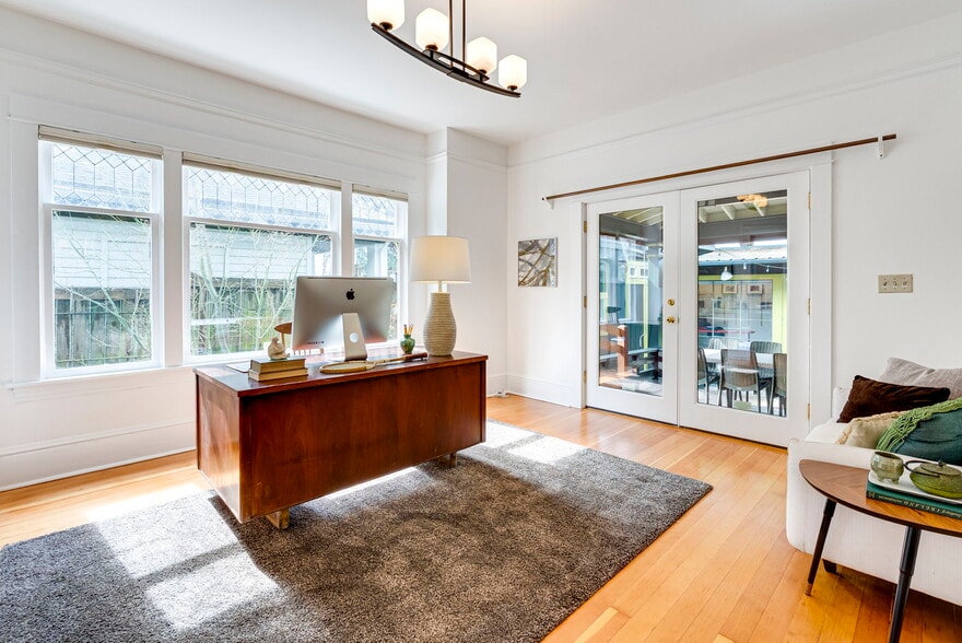 More Photos Of 1825 SE 7th Ave, Portland Loft Creative Space For Sale