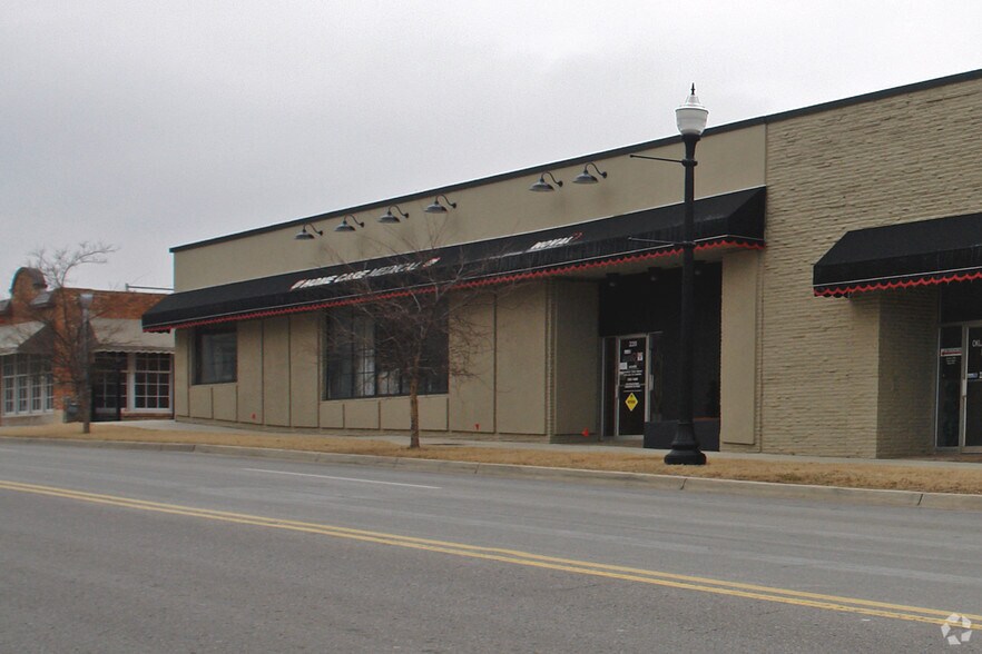 More Photos Of 220-224 NW 10th St, Oklahoma City Office For Lease