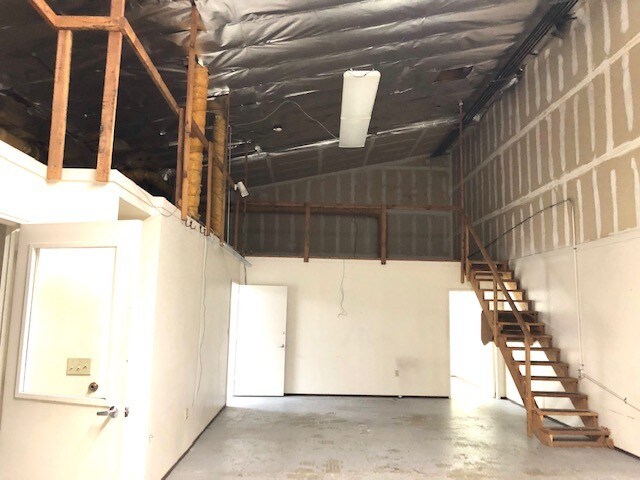 More Photos Of 11860 Kemper Rd, Auburn Flex For Sale