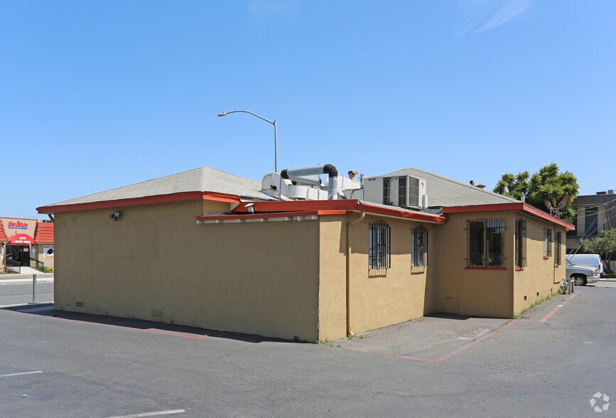 More Photos Of 966 W Winton Ave, Hayward Storefront Retail Residential For Sale