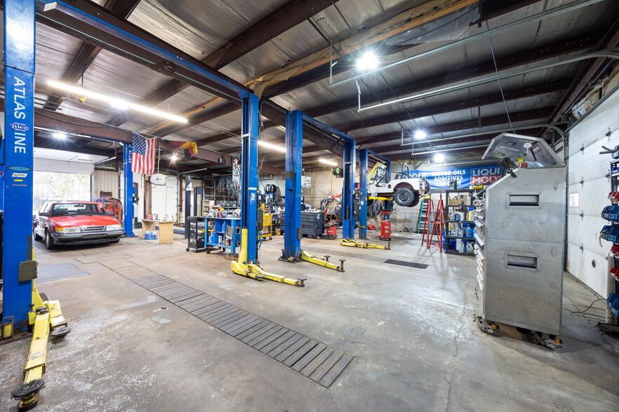 More Photos Of 2584 Post Rd, Plover Specialty For Sale