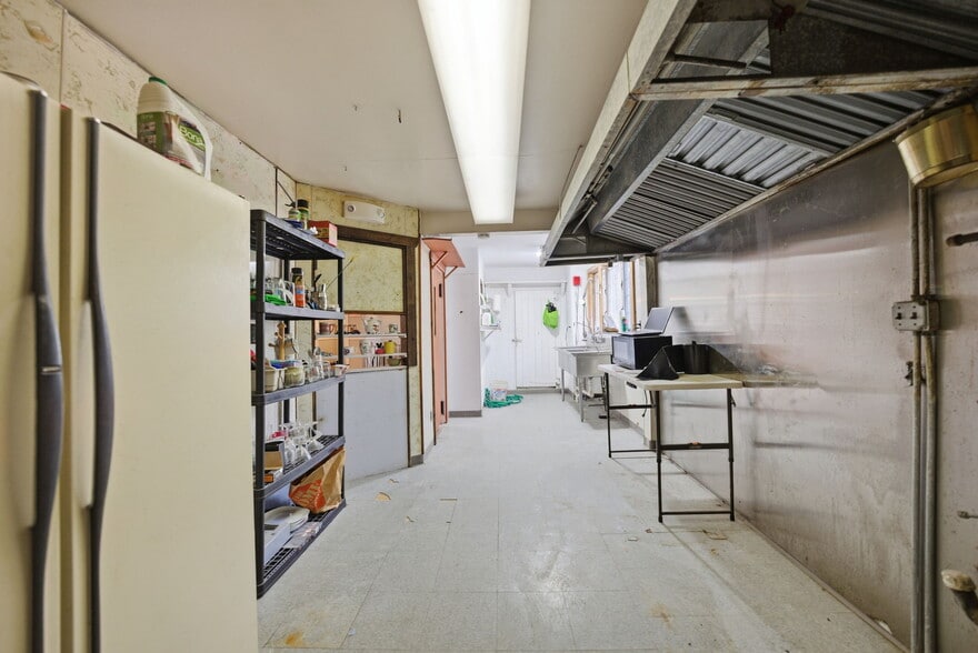 More Photos Of 409 Woodport Rd, Sparta Freestanding For Sale