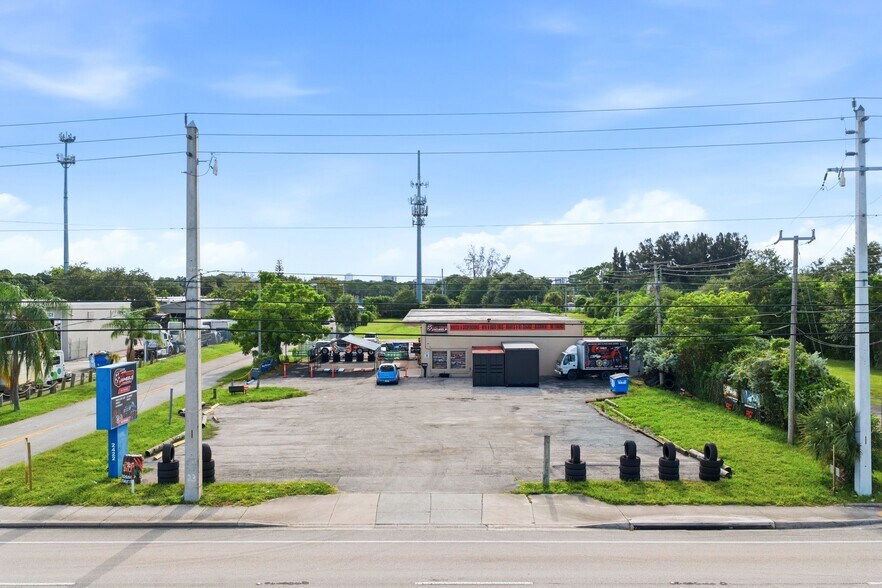 Primary Photo Of 2422 N Military Trl, West Palm Beach Warehouse For Sale