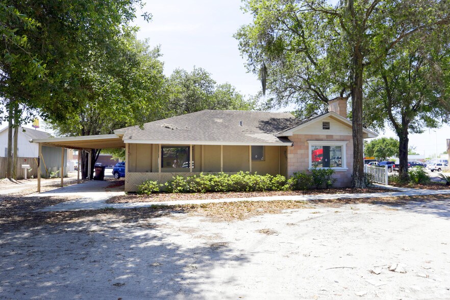 More Photos Of 205-207 N Church Ave, Mulberry Office For Lease