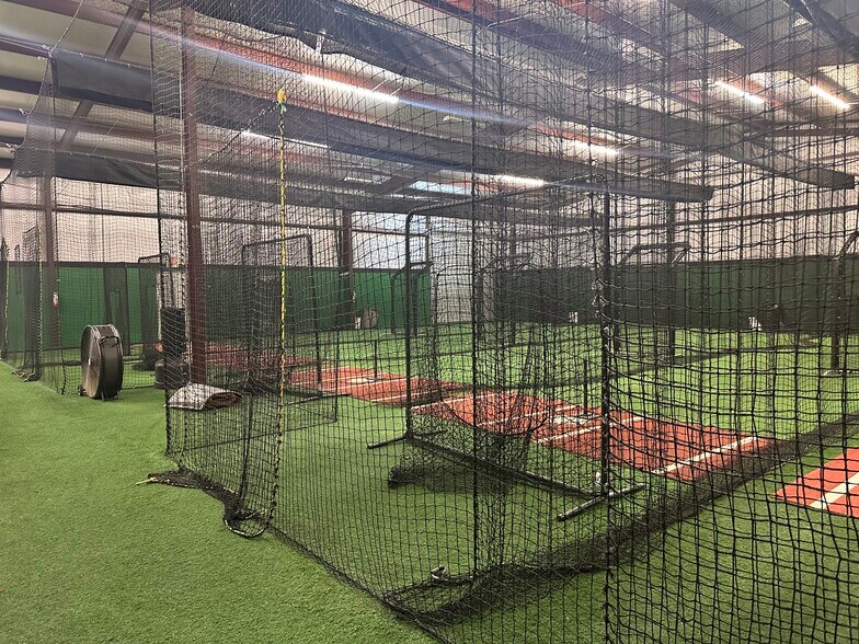 More Photos Of 239 Investment Loop, Hutto Warehouse For Lease