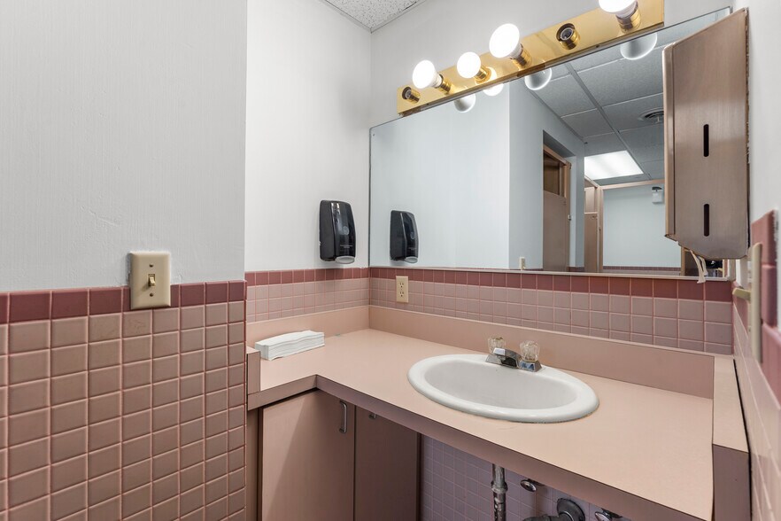 More Photos Of 102 N Washington St, Saint Croix Falls Office Residential For Sale