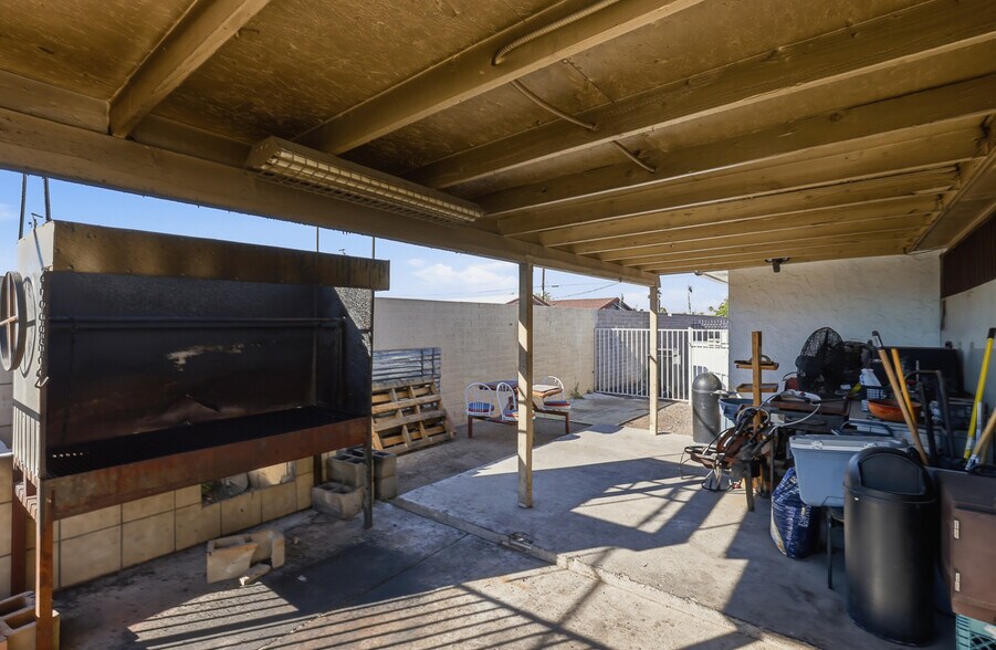 More Photos Of 11709 W Thunderbird Rd, El Mirage Restaurant For Sale