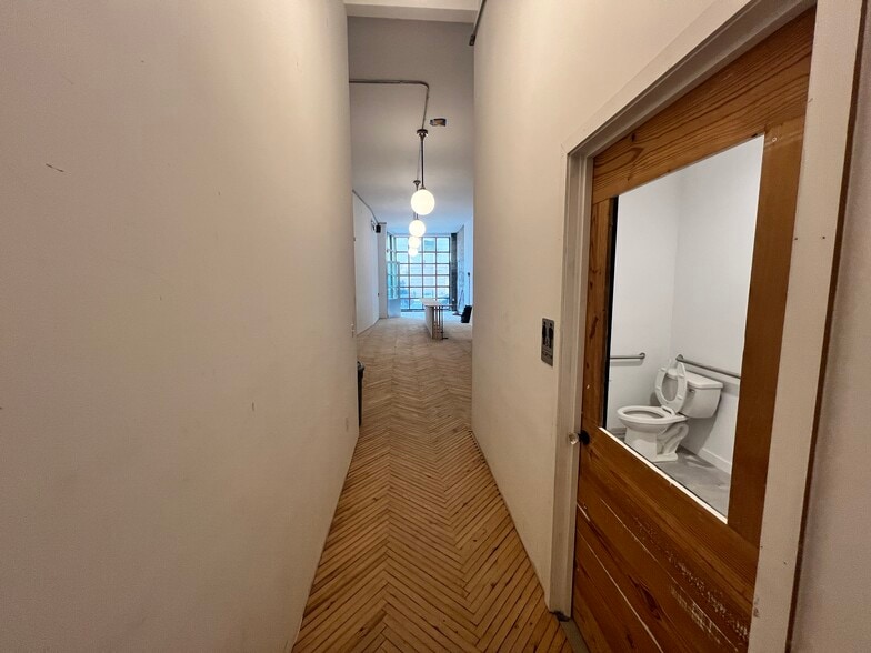 More Photos Of 1016 Fifth Ave, Pittsburgh Storefront Retail Residential For Sale