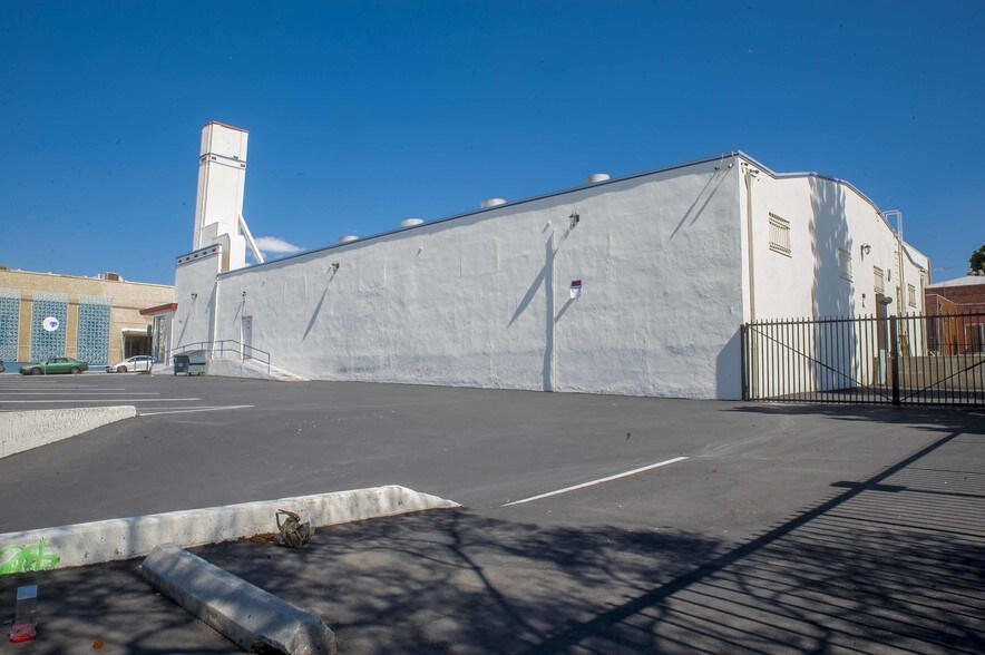 More Photos Of 12908 Bailey St, Whittier Freestanding For Sale