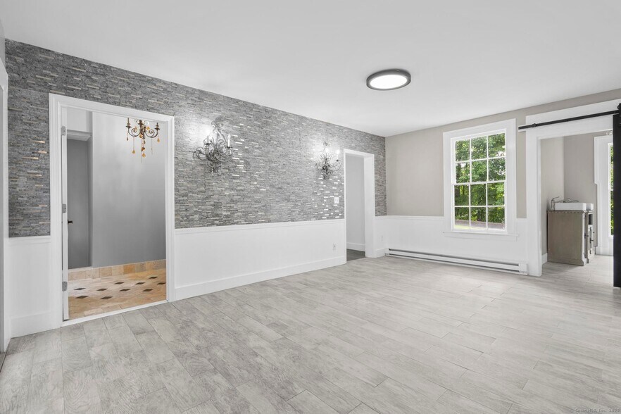 More Photos Of 286 Marlborough St, Portland Storefront Retail Residential For Sale