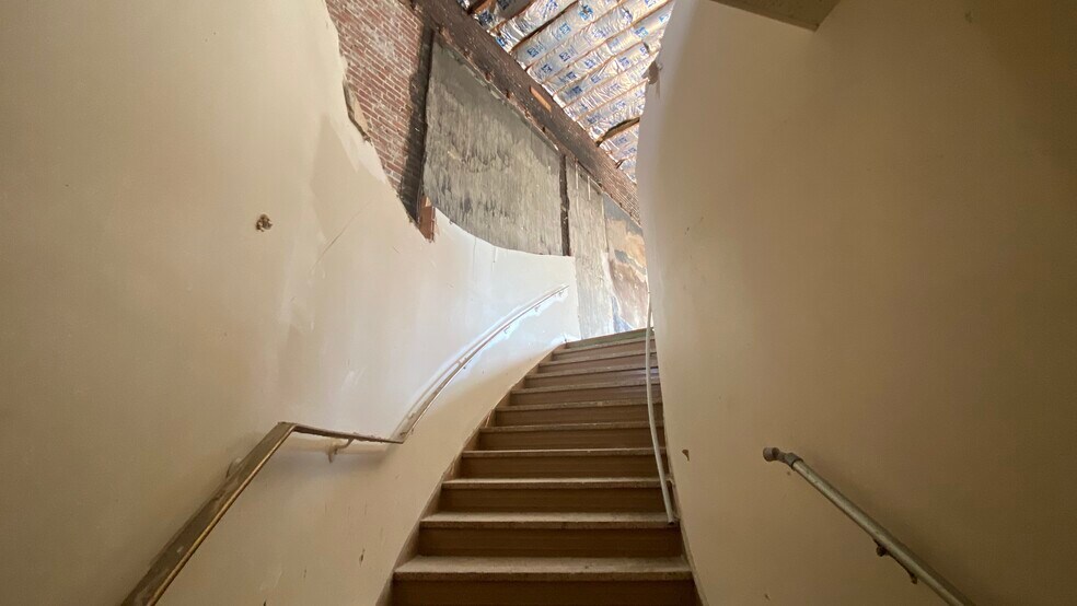 More Photos Of 411-419 Northampton St, Easton Restaurant For Sale