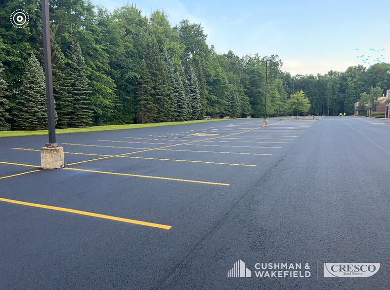 More Photos Of 6565 Davis Industrial Pky, Solon Research And Development For Lease