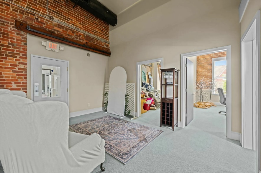 More Photos Of 202 Craven St, New Bern General Retail For Sale