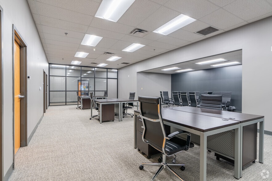 More Photos Of 3839 Forest Hill Irene Rd, Memphis Office For Lease