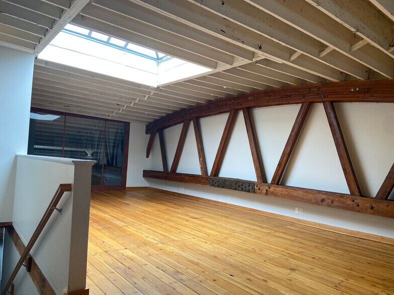 More Photos Of 10 Lackawanna Plz, Montclair Storefront Retail Office For Lease