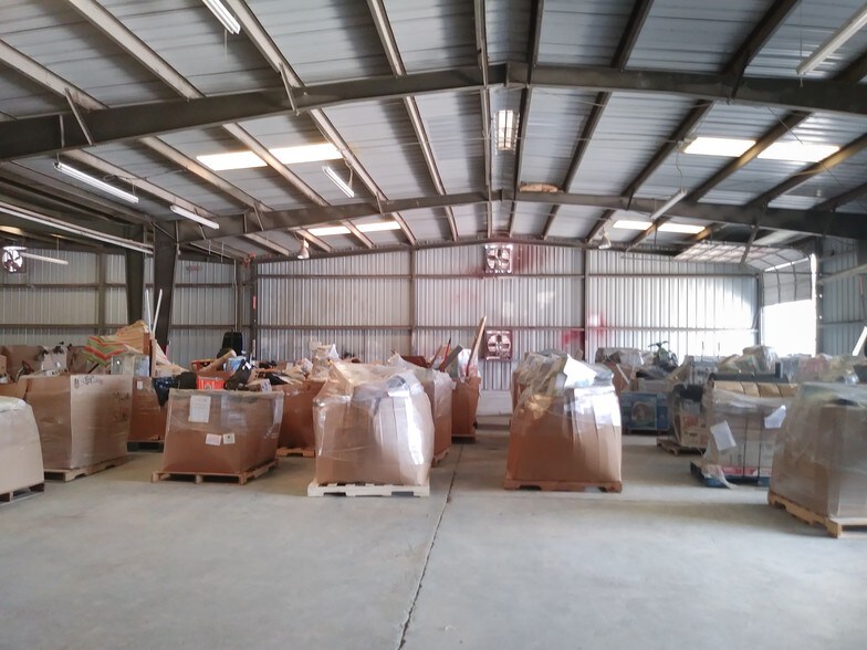 More Photos Of 5941 State Highway 359, Laredo Warehouse For Lease