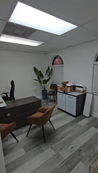 Primary Photo Of 10002-10192 NW 50th St, Sunrise Light Distribution For Lease